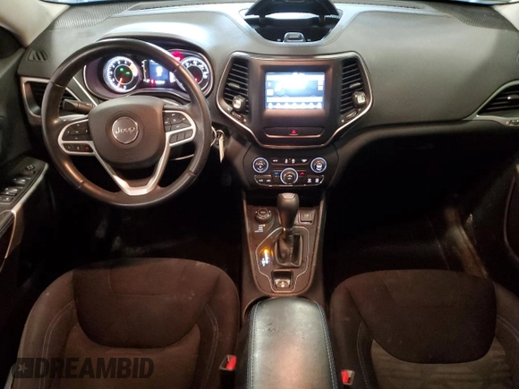 2019 Jeep Cherokee Latitude with VIN 1C4PJMCX2KD452975, listed as a Copart auction lot 53727545 with 115,820 mi miles and Clean title. Bid and sale history available at DreamBid. Image 8.