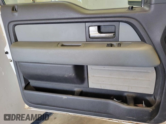 2014 Ford F-150 XL with VIN 1FTMF1CM6EKD62026, listed as a IAAI auction lot 42812805 with 143,144 mi miles and . Bid and sale history available at DreamBid. Image 1.