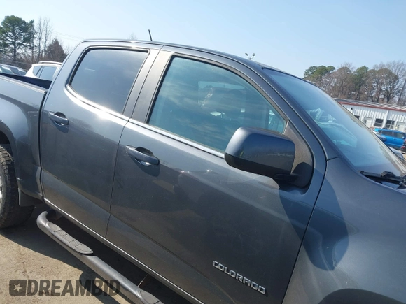 2016 Chevrolet Colorado 2WD WT z VIN 1GCGSBEA7G1209018, wystawiony jako IAAI lot #41521433 z przebiegiem 189 262 mil mil oraz . Historia ofert i sprzedaży dostępna na DreamBid. Obrazek 13.