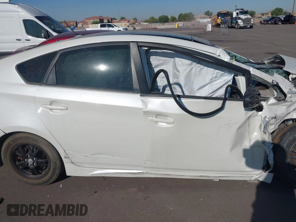 2015 Toyota Prius Four z VIN JTDKN3DU7F0444641, wystawiony jako IAAI lot #40380250 z przebiegiem Nie podano mil oraz . Historia ofert i sprzedaży dostępna na DreamBid. Obrazek 12.