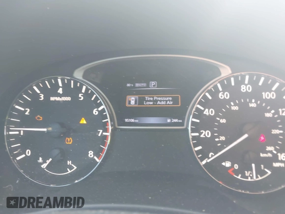 2017 Nissan Pathfinder SV with VIN 5N1DR2MM4HC675341, listed as a IAAI auction lot 40087490 with 95,106 mi miles. Bid and sale history available at carsss.com. Image 7.