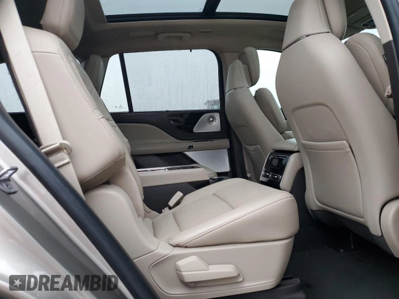 2021 Lincoln Aviator Reserve with VIN 5LM5J7WC4MGL17718, listed as a Copart auction lot 43180165 with 68,596 mi miles and Clean title. Bid and sale history available at DreamBid. Image 11.