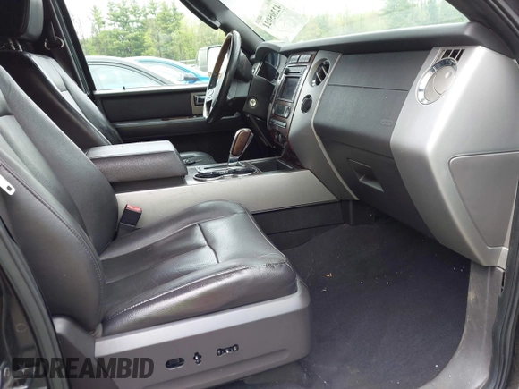 2007 Ford Expedition Max Limited с VIN 1FMFK205X7LA38383, выставлен на аукционе IAAI как лот 42205021 с пробегом 128 885 миль миль и . История ставок и продаж доступна на DreamBid. Изображение 5.