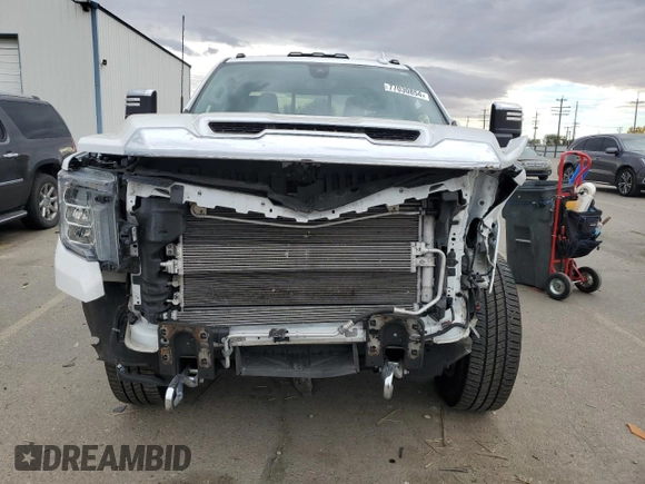 2021 GMC Sierra 3500HD Denali z VIN 1GT49WEY2MF126307, wystawiony jako Copart lot #77030854 z przebiegiem 49 598 mil mil oraz Szkoda całkowita • Salvage title. Historia ofert i sprzedaży dostępna na DreamBid. Obrazek 5.