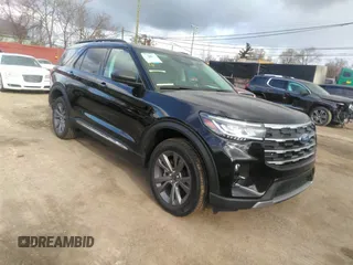 2025 Ford Explorer Active z VIN 1FMUK8DH7SGA20746, wystawiony jako IAAI lot #42031505 z przebiegiem 3 251 mil mil oraz . Historia ofert i sprzedaży dostępna na DreamBid. Obrazek 1.