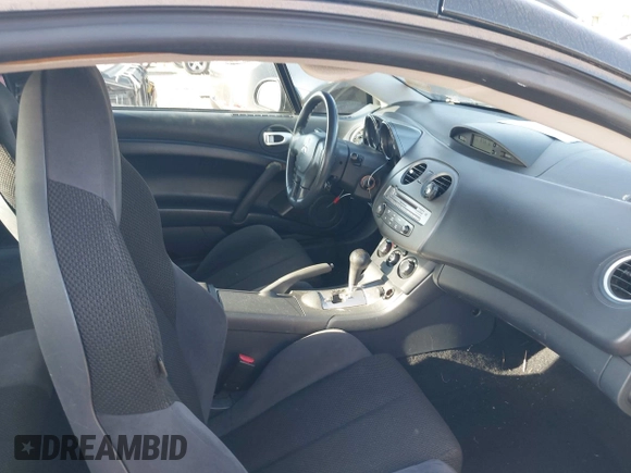 2008 Mitsubishi Eclipse GS z VIN 4A3AK24F78E007791, wystawiony jako IAAI lot #42094818 z przebiegiem 187 921 mil mil oraz . Historia ofert i sprzedaży dostępna na DreamBid. Obrazek 5.