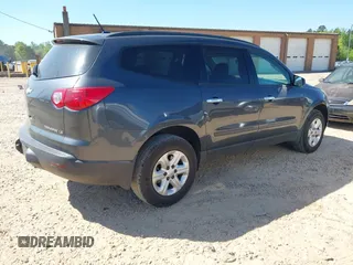 2012 Chevrolet Traverse LS z VIN 1GNKRFED8CJ294587, wystawiony jako IAAI lot #42054914 z przebiegiem 170 136 mil mil oraz . Historia ofert i sprzedaży dostępna na DreamBid. Obrazek 4.