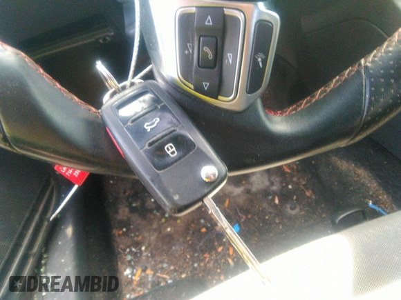 2014 Volkswagen Jetta GLI Autobahn z VIN 3VW5S7AJ4EM396791, wystawiony jako IAAI lot #39648541 z przebiegiem 103 025 mil mil oraz . Historia ofert i sprzedaży dostępna na DreamBid. Obrazek 11.