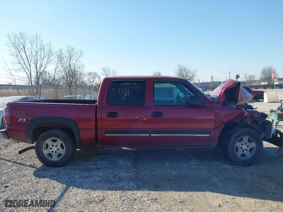 2005 Chevrolet Silverado 1500 LS with VIN 2GCEK13T551143145, listed as a IAAI auction lot 41775791 with 181,147 mi miles. Bid and sale history available at carsss.com. Image 13.