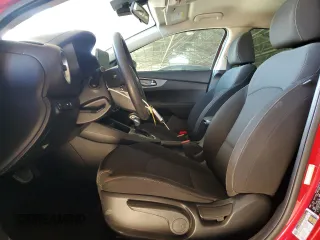 2021 Kia Forte LXS with VIN 3KPF24AD7ME297634, listed as a Copart auction lot 45760395 with 84,804 mi miles and Salvage Title. Bid and sale history available at DreamBid. Image 7.