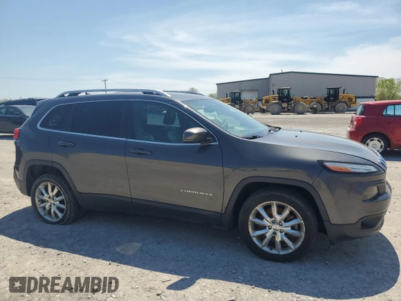 2017 Jeep Cherokee Limited z VIN 1C4PJLDB5HW521958, wystawiony jako Copart lot #56603665 z przebiegiem 129 357 mil mil oraz Czysty tytuł • Clean title. Historia ofert i sprzedaży dostępna na DreamBid. Obrazek 4.
