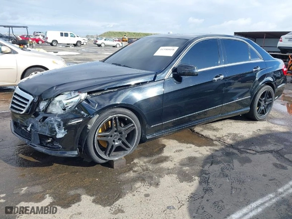 2013 Mercedes-Benz E-Class E 350 Luxury with VIN WDDHF5KB5DA672817, listed as a IAAI auction lot 41588858 with 116,506 mi miles. Bid and sale history available at carsss.com. Image 2.