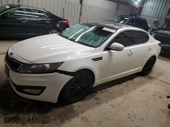 2011 Kia Optima EX with VIN KNAGN4A66B5163880, listed as a Copart auction lot 51945015 with 170,118 mi miles and Clean Title. Bid and sale history available at carsss.com. Image 1.