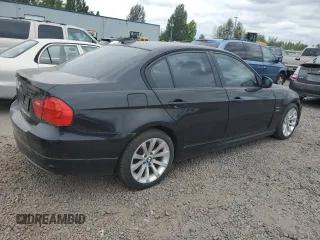 2011 BMW 3 Series 328i xDrive z VIN WBAPK5C59BA995157, wystawiony jako Copart lot #61009055 z przebiegiem 112 455 mil mil oraz Szkoda całkowita • Salvage title. Historia ofert i sprzedaży dostępna na DreamBid. Obrazek 3.