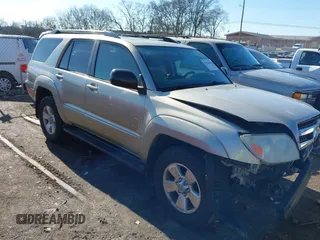 2005 Toyota 4Runner SR5 with VIN JTEBT14R050051404, listed as a IAAI auction lot 41333648 with 413,375 mi miles and . Bid and sale history available at DreamBid. Image 1.