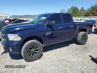 2018 Ram 1500 Express z VIN 1C6RR7FG1JS321004, wystawiony jako Copart lot #49330405 z przebiegiem 109 861 mil mil oraz Szkoda całkowita • Salvage title. Historia ofert i sprzedaży dostępna na DreamBid. Obrazek 1.