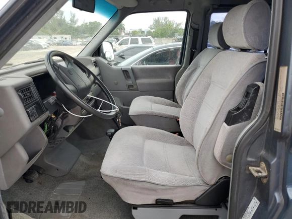 1993 Volkswagen EuroVan с VIN WV2MC0707PH010911, выставлен на аукционе Copart как лот 78414594 с пробегом 191 174 миль миль и Чистый • Clean title. История ставок и продаж доступна на DreamBid. Изображение 7.