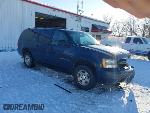 2008 Chevrolet Suburban Commercial with VIN 1GNFK16318J207263, listed as a IAAI auction lot 41246619 with 247,454 mi miles. Bid and sale history available at carsss.com. Image 1.