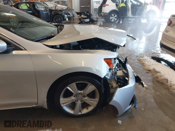 2015 Acura ILX with VIN 19VDE1F30FE008876, listed as a IAAI auction lot 41256469 with 99,061 mi miles. Bid and sale history available at carsss.com. Image 17.