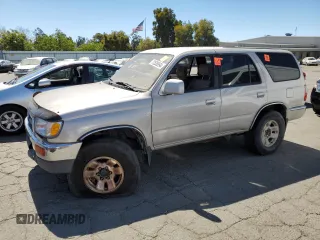 1998 Toyota 4Runner SR5 with VIN JT3HN86R6W0157778, listed as a Copart auction lot 70538994 with 228,007 mi miles and Salvage Title. Bid and sale history available at DreamBid. Image 1.