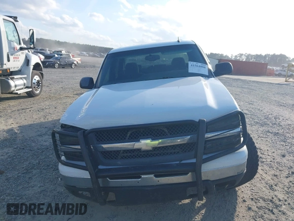 2006 Chevrolet Silverado 1500 LT1 with VIN 2GCEK13T861144372, listed as a IAAI auction lot 41564008 with 295,445 mi miles. Bid and sale history available at carsss.com. Image 13.