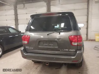 2006 Toyota Sequoia Limited with VIN 5TDBT48A86S271771, listed as a IAAI auction lot 41940143 with 263,155 mi miles. Bid and sale history available at carsss.com. Image 16.