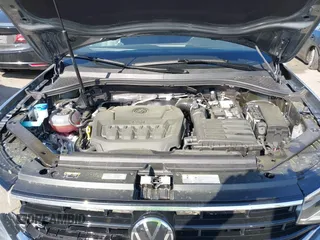 2024 Volkswagen Tiguan SE R-Line Black z VIN 3VV8B7AX0RM231879, wystawiony jako IAAI lot #41924255 z przebiegiem 1 098 mil mil oraz . Historia ofert i sprzedaży dostępna na DreamBid. Obrazek 10.