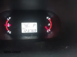 2009 Toyota Matrix z VIN 2T1KU40E89C100754, wystawiony jako IAAI lot #42255027 z przebiegiem 123 769 mil mil oraz . Historia ofert i sprzedaży dostępna na DreamBid. Obrazek 15.