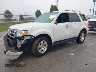 2012 Ford Escape Limited with VIN 1FMCU0EG3CKB31015, listed as a IAAI auction lot 40861128 with 1 mi miles. Bid and sale history available at carsss.com. Image 2.