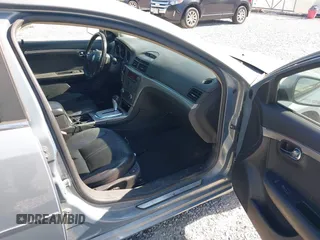 2007 Saturn Aura XR with VIN 1G8ZV57737F240704, listed as a IAAI auction lot 41890028 with 179,002 mi miles. Bid and sale history available at carsss.com. Image 5.
