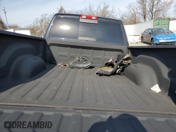 2015 Ram 1500 Tradesman z VIN 3C6JR7AT1FG616331, wystawiony jako Copart lot #49631925 z przebiegiem 139 183 mil mil oraz Szkoda całkowita • Salvage title. Historia ofert i sprzedaży dostępna na DreamBid. Obrazek 11.