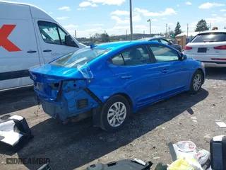 2017 Hyundai Elantra SE with VIN KMHD74LF4HU128066, listed as a IAAI auction lot 41994646 with 95,672 mi miles. Bid and sale history available at carsss.com. Image 4.