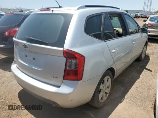 2007 Kia Rondo LX with VIN KNAFG525677029450, listed as a Copart auction lot 60898604 with 195,628 mi miles and Clean Title. Bid and sale history available at carsss.com. Image 3.