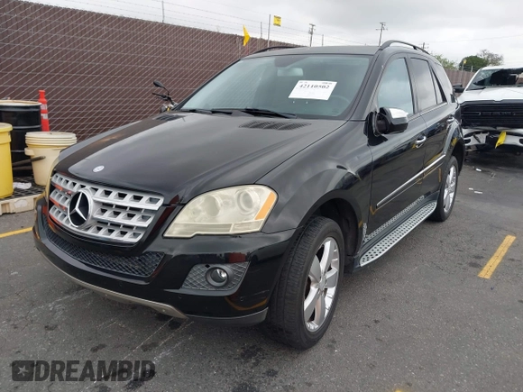 2009 Mercedes-Benz M 350 with VIN 4JGBB86E09A522764, listed as a IAAI auction lot 42110502 with 103,882 mi miles and . Bid and sale history available at carsss.com. Image 2.