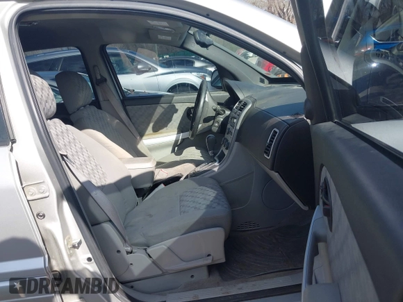 2008 Chevrolet Equinox LS with VIN 2CNDL23F286286663, listed as a IAAI auction lot 41913258 with 67,772 mi miles. Bid and sale history available at carsss.com. Image 5.