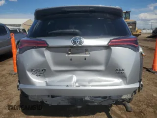 2018 Toyota RAV4 XLE with VIN 2T3RFREV2JW699448, listed as a Copart auction lot 55345975 with 46,437 mi miles and Salvage Title. Bid and sale history available at DreamBid. Image 6.