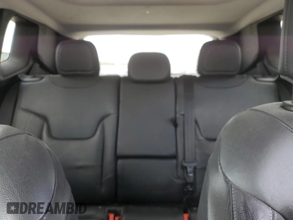 2015 Jeep Renegade Limited z VIN ZACCJBDTXFPB84988, wystawiony jako Copart lot #50721795 z przebiegiem 94 347 mil mil oraz Szkoda całkowita • Salvage title. Historia ofert i sprzedaży dostępna na DreamBid. Obrazek 10.