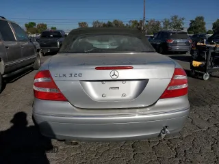 2005 Mercedes-Benz CLK-Class 3.2L with VIN WDBTK65J75F122191, listed as a Copart auction lot 77580334 with 51,439 mi miles and Salvage Title. Bid and sale history available at carsss.com. Image 6.