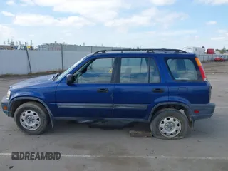 1998 Honda CR-V LX with VIN JHLRD1845WC078826, listed as a IAAI auction lot 41893203 with 198,236 mi miles and . Bid and sale history available at carsss.com. Image 14.