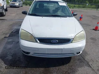 2007 Ford Focus S with VIN 1FAHP34N97W205190, listed as a IAAI auction lot 42489527 with 257,586 mi miles and . Bid and sale history available at DreamBid. Image 6.
