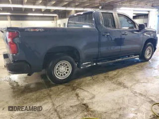 2020 Chevrolet Silverado 1500 Work Truck with VIN 1GCRYAEF1LZ163338, listed as a Copart auction lot 76897914 with 151,818 mi miles and Clean Title. Bid and sale history available at carsss.com. Image 3.