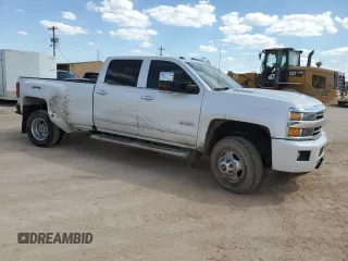 2019 Chevrolet Silverado 3500HD High Country with VIN 1GC4KYEY9KF269400, listed as a Copart auction lot 70964154 with 147,597 mi miles and Salvage Title. Bid and sale history available at carsss.com. Image 4.