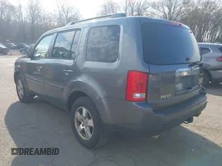2011 Honda Pilot EX-L with VIN 5FNYF4H57BB107110, listed as a IAAI auction lot 42121356 with 300,169 mi miles and . Bid and sale history available at carsss.com. Image 3.