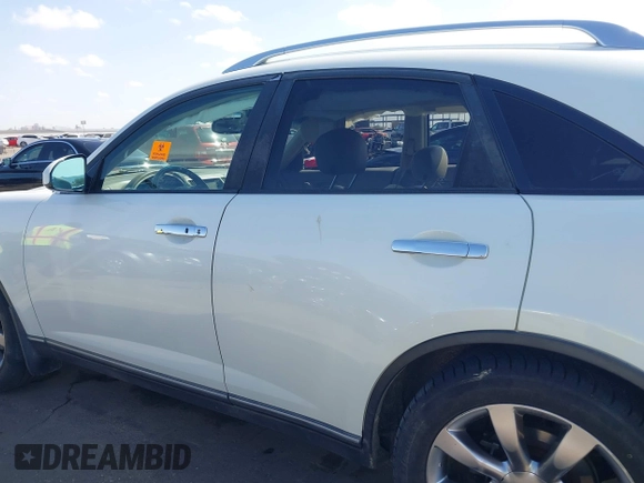 2005 Infiniti FX35 with VIN JNRAS08W55X204394, listed as a IAAI auction lot 42047153 with 171,508 mi miles. Bid and sale history available at carsss.com. Image 14.
