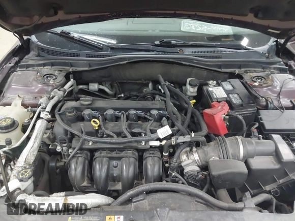 2011 Ford Fusion SE with VIN 3FAHP0HAXBR308930, listed as a IAAI auction lot 42028352 with 116,116 mi miles. Bid and sale history available at carsss.com. Image 10.