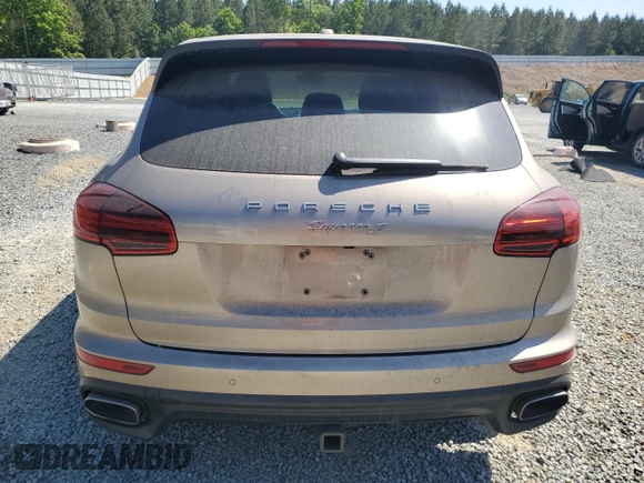 2016 Porsche Cayenne z VIN WP1AA2A25GKA37765, wystawiony jako Copart lot #54698215 z przebiegiem 100 290 mil mil oraz Szkoda całkowita • Salvage title. Historia ofert i sprzedaży dostępna na DreamBid. Obrazek 6.