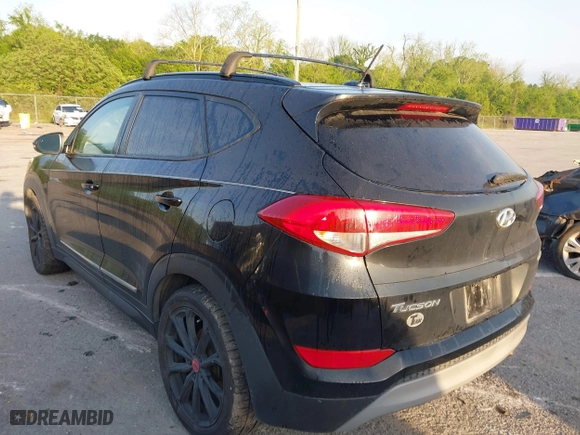 2017 Hyundai Tucson Value with VIN KM8J33A2XHU462806, listed as a IAAI auction lot 42045963 with 102,678 mi miles. Bid and sale history available at carsss.com. Image 3.