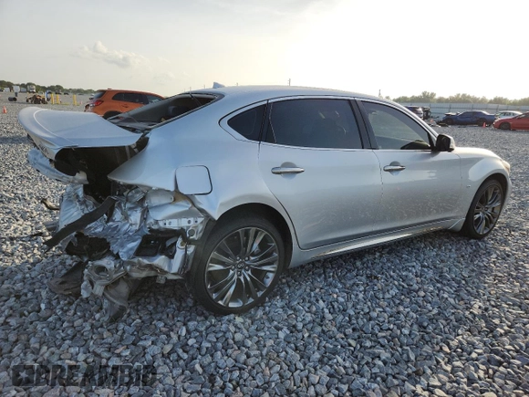 2018 Infiniti Q70 Luxe with VIN JN1BY1PR1JM370561, listed as a Copart auction lot 59784945 with 95,976 mi miles and Non repairable. Bid and sale history available at DreamBid. Image 3.