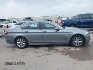 2016 BMW 5 Series 528i z VIN WBA5A5C59GG352743, wystawiony jako IAAI lot #41796478 z przebiegiem 81 844 mil mil oraz . Historia ofert i sprzedaży dostępna na DreamBid. Obrazek 14.