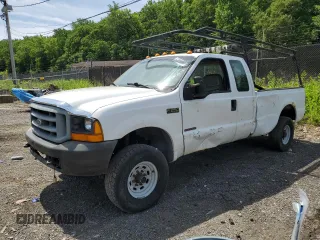 1999 Ford F-250 XL z VIN 1FTNX21F2XEC97057, wystawiony jako Copart lot #57229085 z przebiegiem 352 998 mil mil oraz Szkoda całkowita • Salvage title. Historia ofert i sprzedaży dostępna na DreamBid. Obrazek 1.